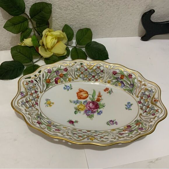 SCHUMANN BAVARIA "CHATEAU" ROYAL DRESNER 10" PIERCED BOWL MARKED GERMANY US ZONE - Picture 1 of 9
